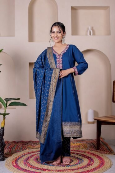 NOORANI BLUE ANARKALI KURTA SET
