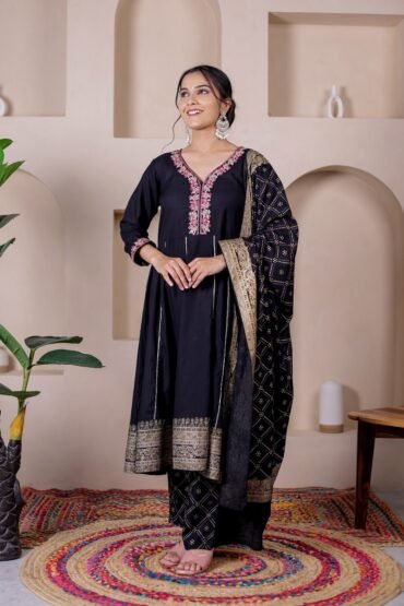 NOORI BLACK ANARKALI KURTA SET
